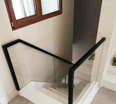 大庆隆升达门业-钢化玻璃扶手