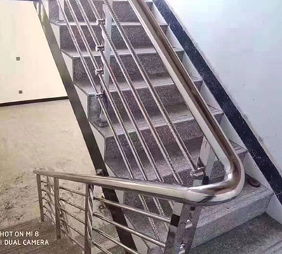 大庆隆升达门业-白钢扶手